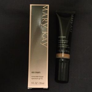 Mary Kay cc cream in Deep